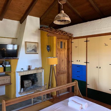 Mavilia Traditional Guesthouse Лігуріон Екстер'єр фото