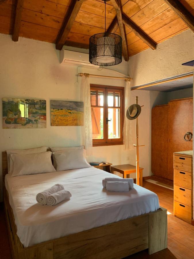Mavilia Traditional Guesthouse Лігуріон Екстер'єр фото